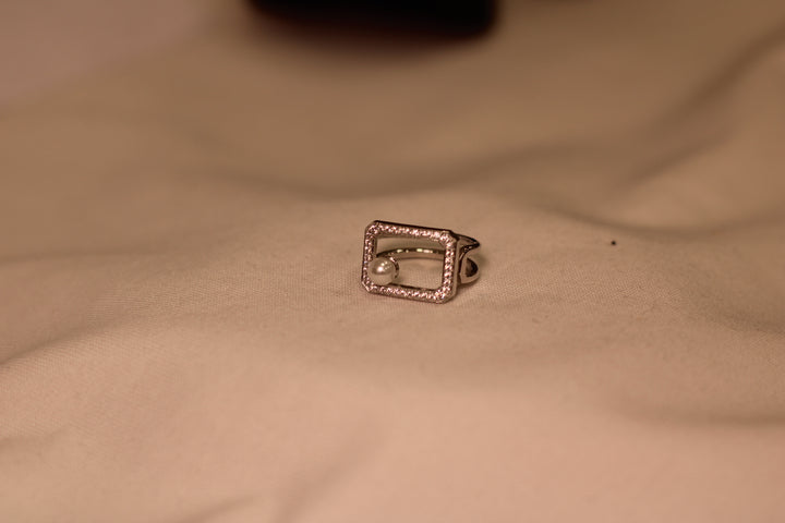 One Pearl Ring
