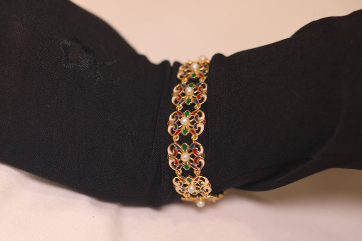 Meena Pearl Bracelet