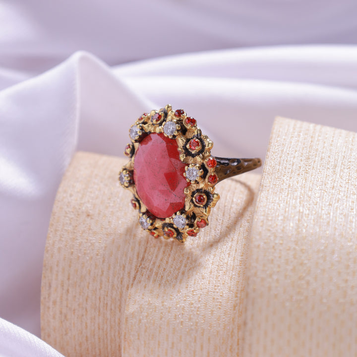 Red Kaizi Ring – vibrant red gemstone set in 925 silver Kaizi style