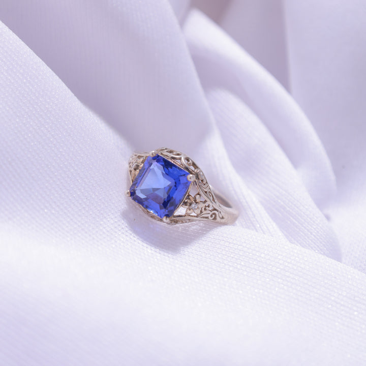 Close-up of Blue Statement Ring – eye-catching design with a vibrant blue gemstone