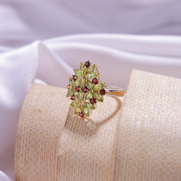 Natural Garnet and Peridot Ring – beautiful red garnet and green peridot gemstones set in 925 silver