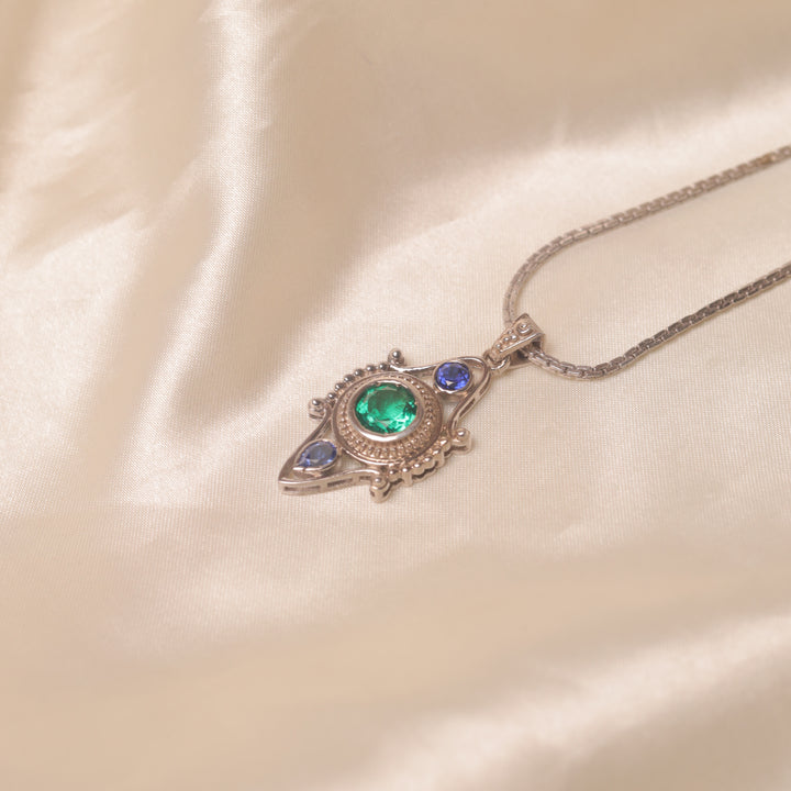 Alluring Pendant (Green and Blue)