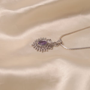 Vintage Victorian Pendant (violet)