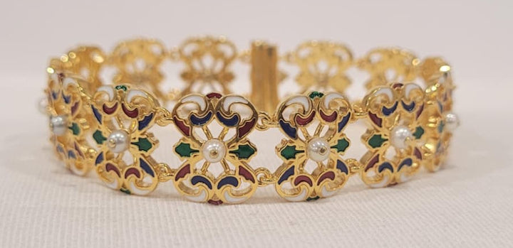 Meena Pearl Bracelet